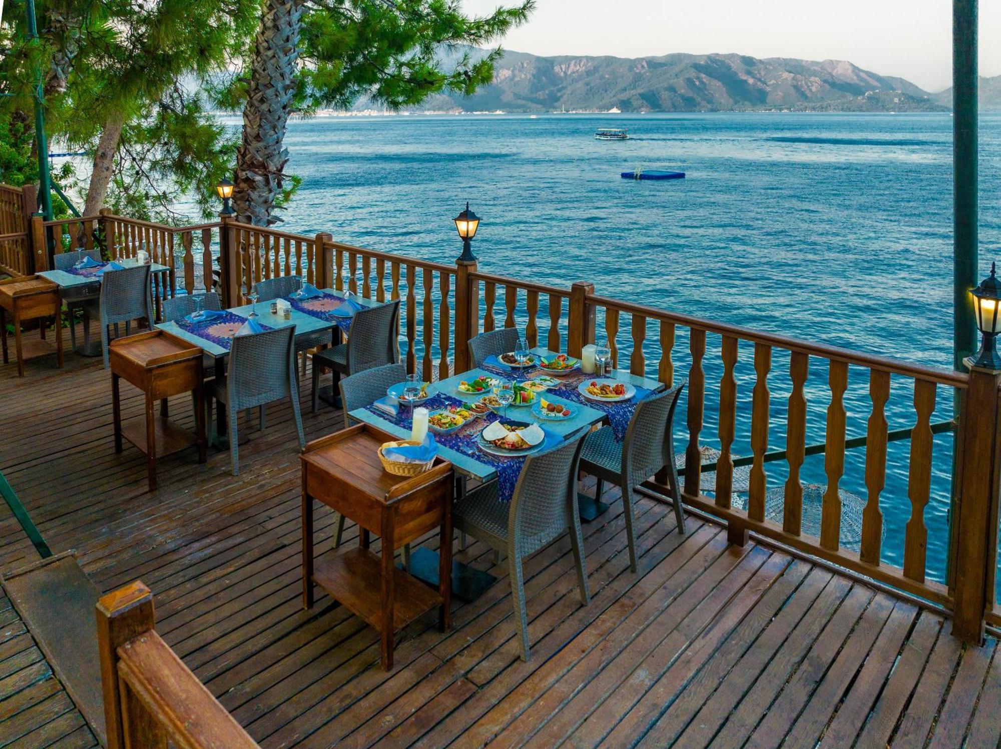 라브란다 마레스 마르마리스 호텔 말마리스 외부 사진 Restaurant in Bodrum