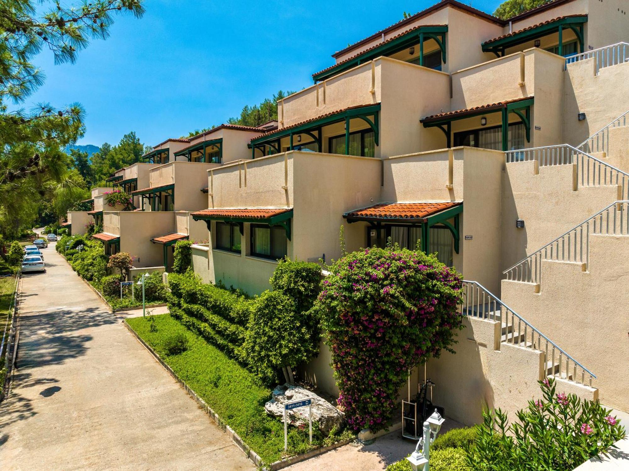 라브란다 마레스 마르마리스 호텔 말마리스 외부 사진 The Villas at the Center for Spiritual Living, Los Angeles