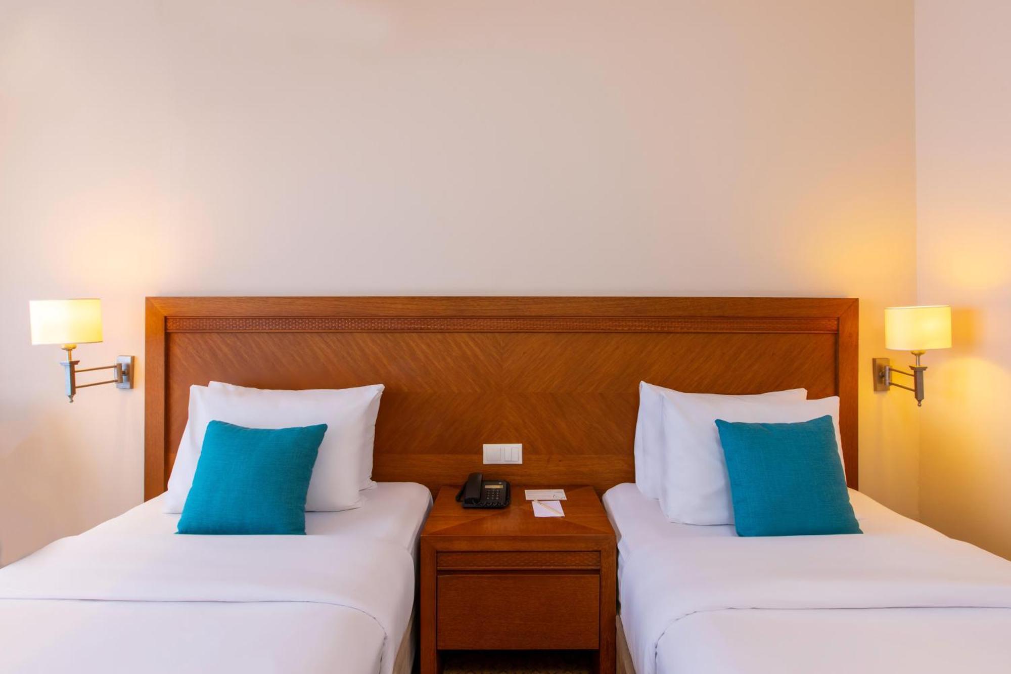 라브란다 마레스 마르마리스 호텔 말마리스 외부 사진 A room at the hotel