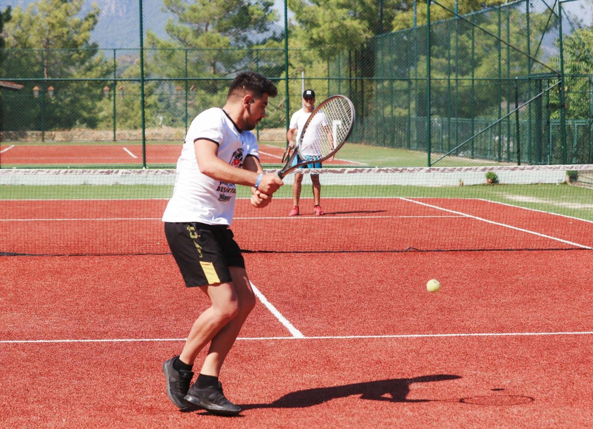 라브란다 마레스 마르마리스 호텔 말마리스 외부 사진 Tennis